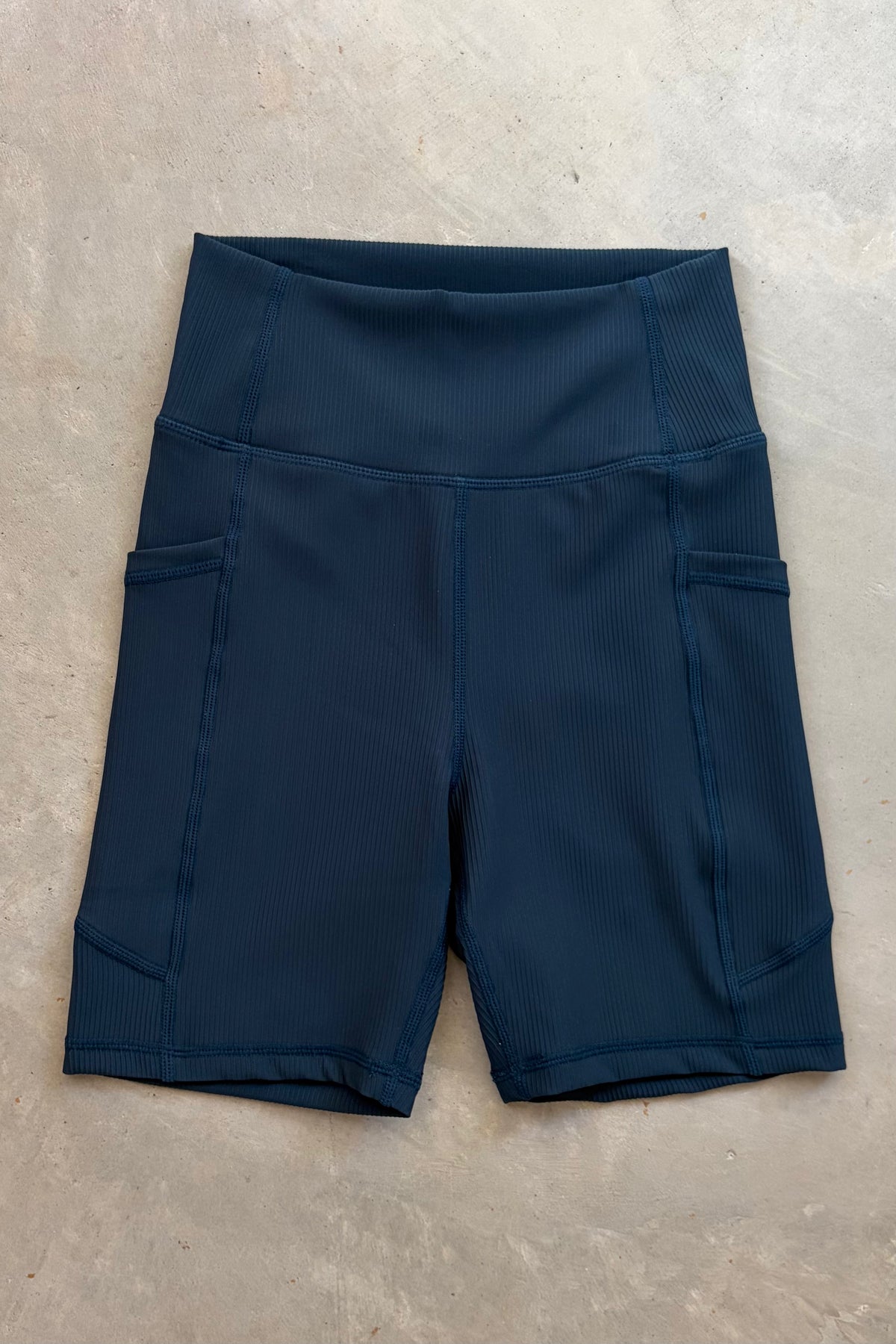Rachel Pocket Shorts (harbour blue ribbed)