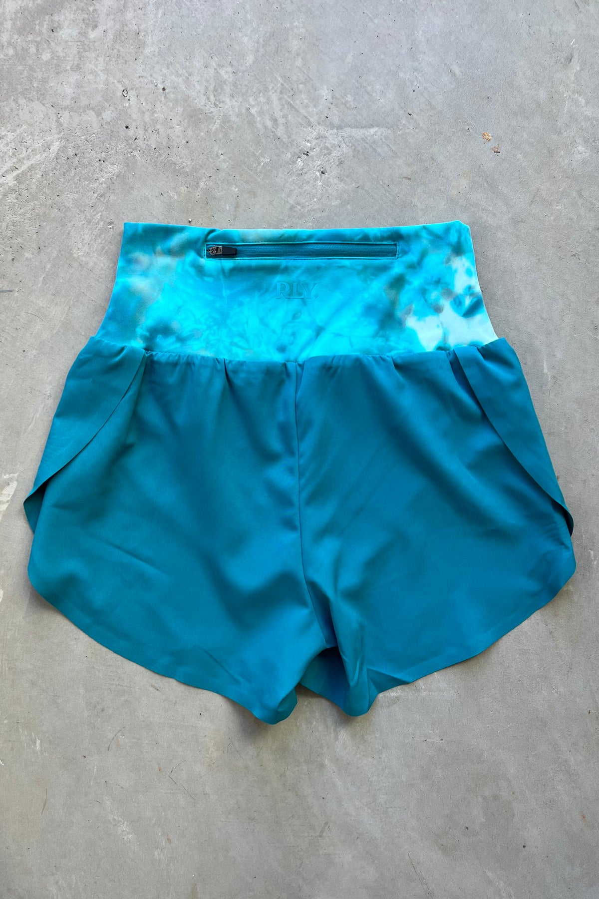 Virginia Ultralite Split Shorts (lagoon tie-dye)
