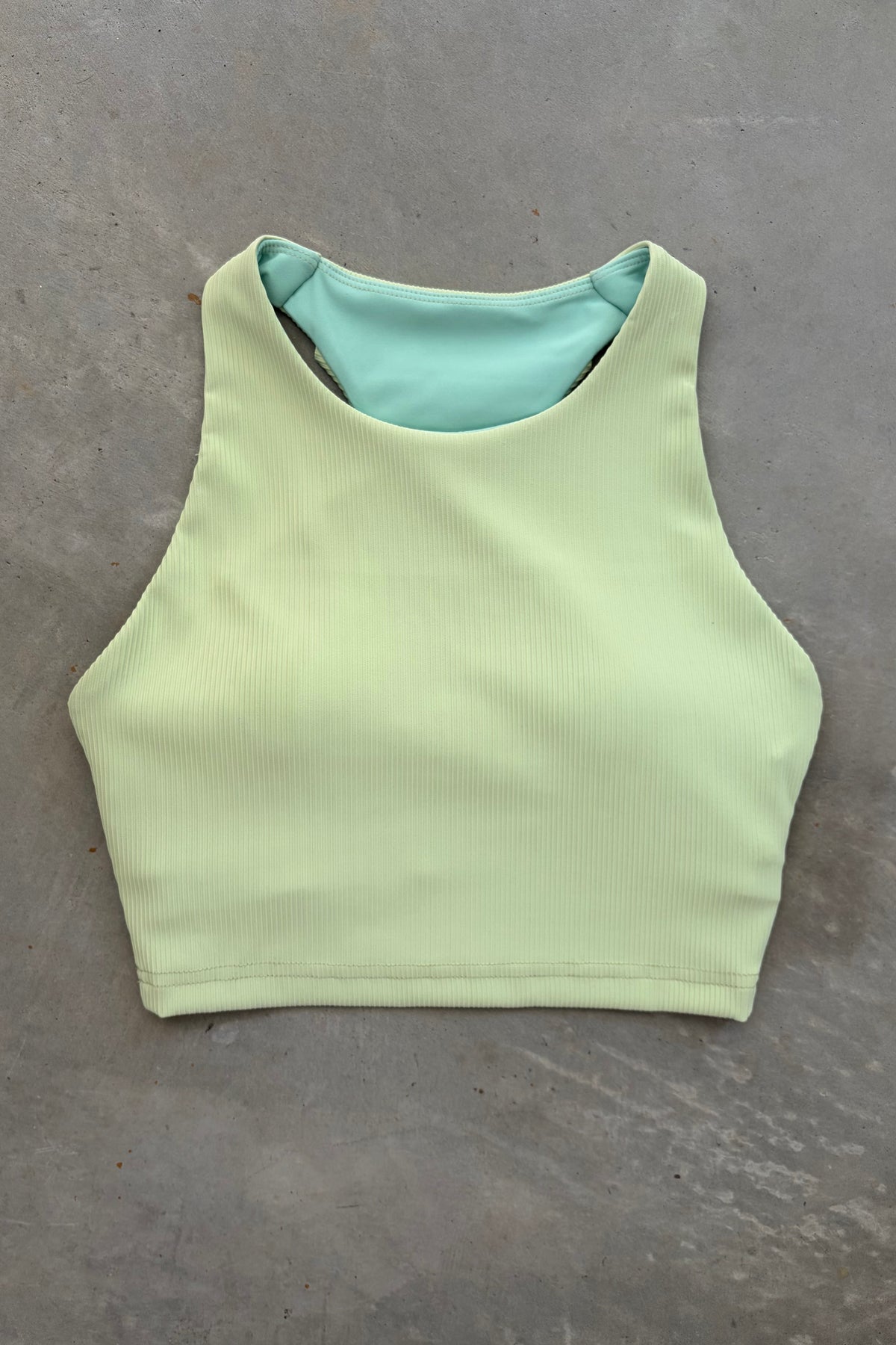 Kella Pocket Crop Top (limelight)